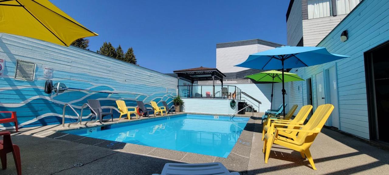 The Cedars Inn Hotel & Convention Centre Gibsons Buitenkant foto